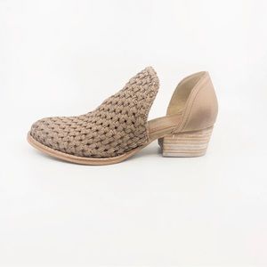 Slayte shoes sz 7.5 bootie slip on nwt